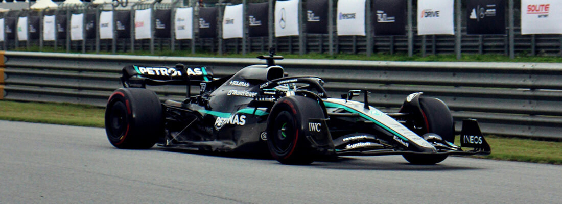 Od czego zależy cena bolidu F1?
