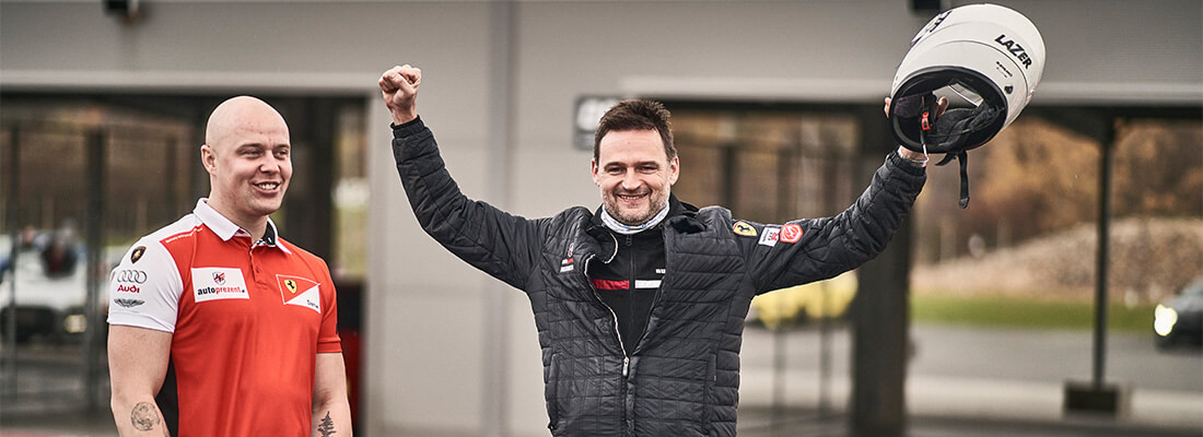 Jakie wymagania trzeba spełnić przed jazdą supersamochodem?