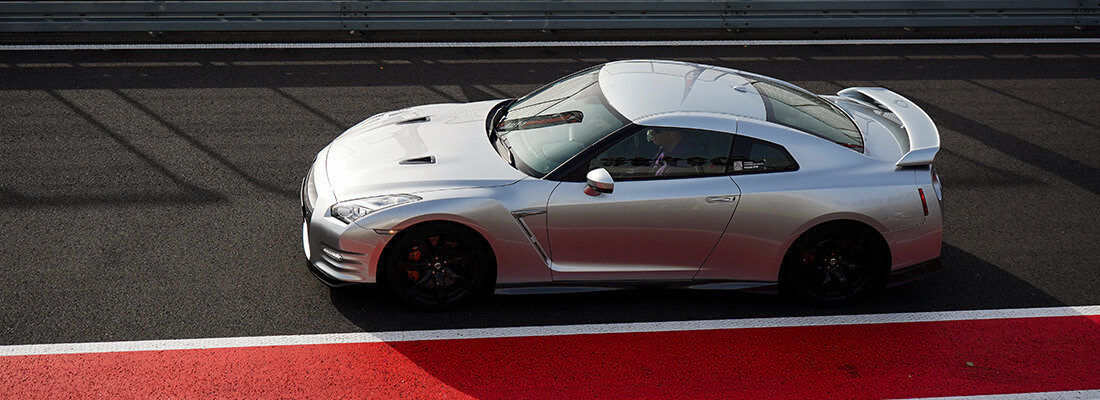 Nissan GTR na torze