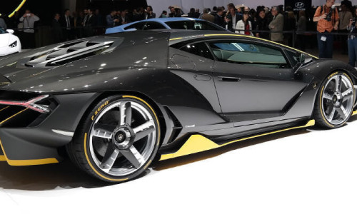 Poznaj Lamborghini Centenario – cena i ważne informacje