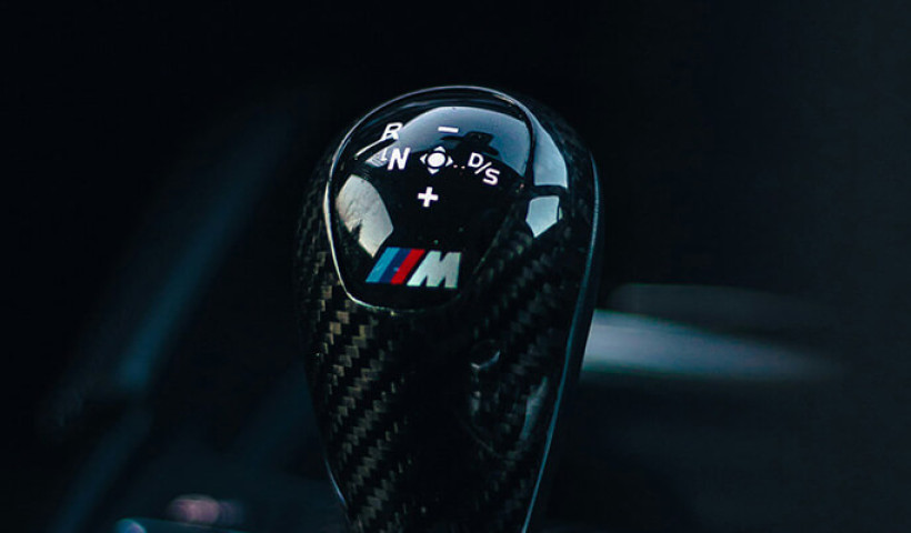 Tryb sport w samochodzie – co to znaczy?