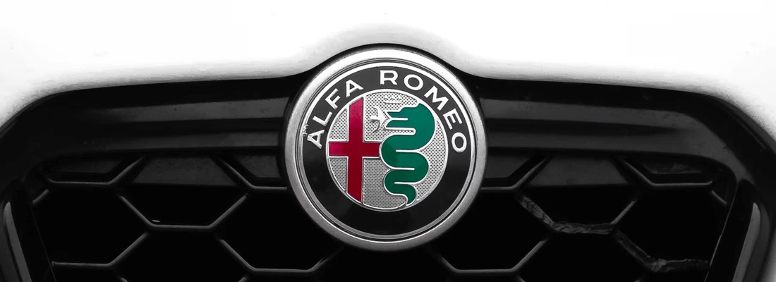 Alfa Romeo - logo samochodu