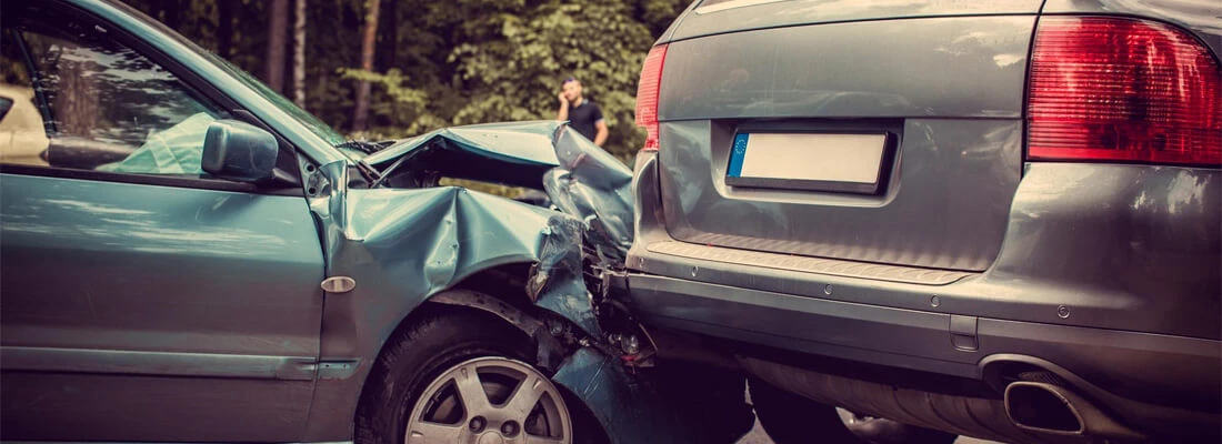 Wypadek a kolizja. Jakie są różnice?