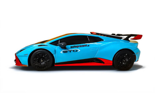 Niebieskie Lamborghini Huracan STO od autoprezent