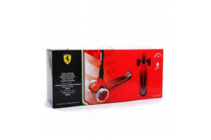 Pudełko z hulajnogą Ferrari