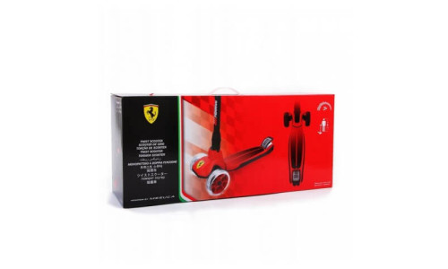 Pudełko z hulajnogą Ferrari
