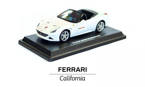 modelik 1:24 Ferrari biała
