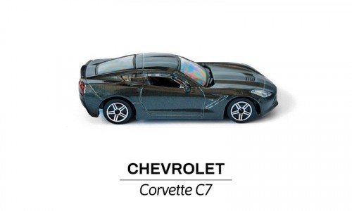 Chevrolet Corvette C7 czarny bok