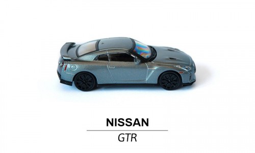 Nissan GTR modelik samochodu bok