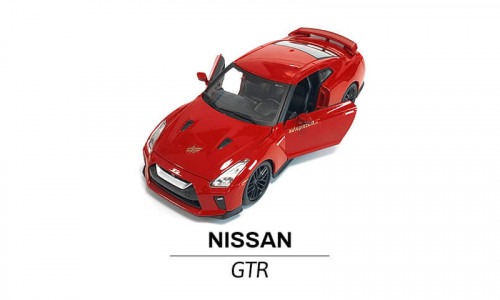 Nissan GTR modelik 1:24 przód