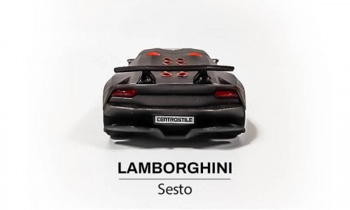 tyl modelika Lamborghini Sesto
