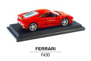 Ferrari F430 czerwony modelik 1:24