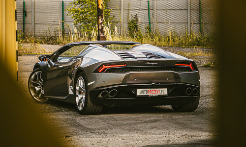 Lamborghini Huracan tył samochodu