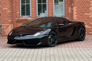 Czarne Lamborghini Gallardo