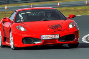 Jazda Ferrari F430 na torze