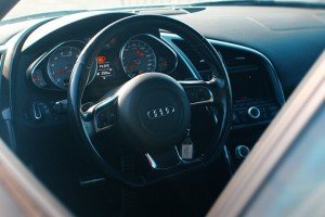 Kierownica Audi R8 V8