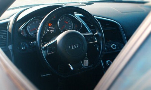 Kierownica Audi R8 V8