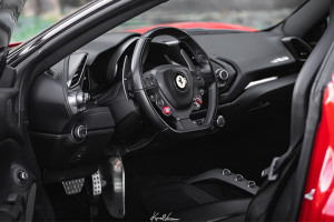 Wnętrze Ferrari 488 gtb