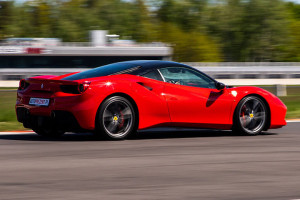 Ferrari 488 GTB na torze Silesia Ring
