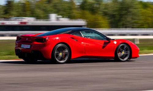 Ferrari 488 GTB na torze Silesia Ring