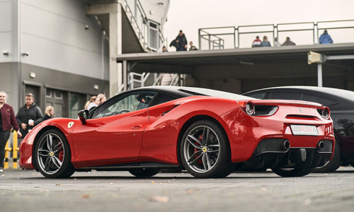 Ferrari 488 GTB od autoprezent