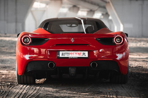 Ferrari 488 GTB od autoprezent