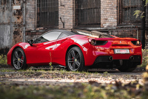Ferrari 488 GTB jazda po torze