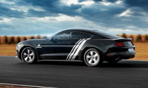 Ford Mustang na torze