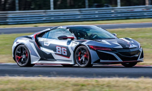 Tor wyścigowy i Honda NSX