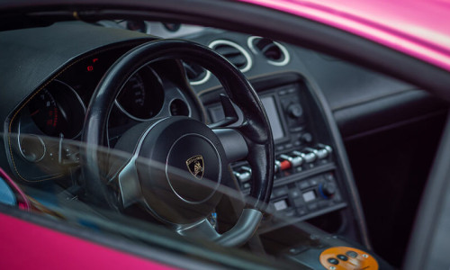 Lamborghini Gallardo wnętrze samochodu
