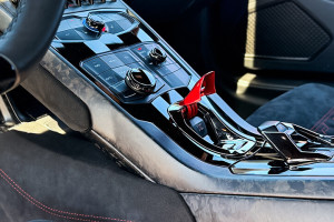 Lamborghini Huracan włącznik samochodu