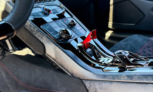 Lamborghini Huracan włącznik samochodu
