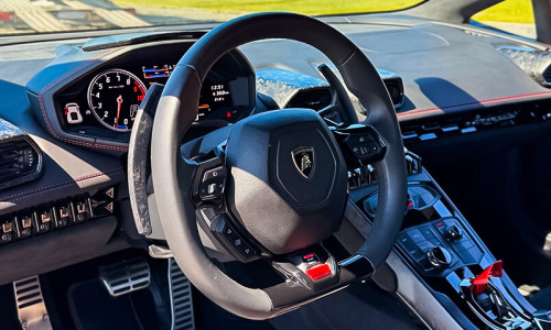 Lamborghini Huracan kierownicav