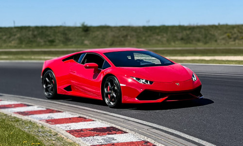 Lamborghini Huracan czerwony na torze
