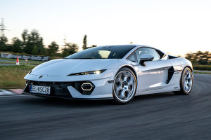Lamborghini Temerario supersamochód na torze