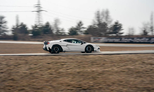 Białe Lamborghini Temerario