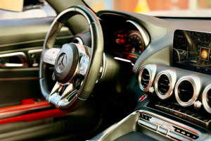 Wnętrze Mercedesa AMG GT