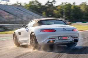Mercedes AMG GT Roadster idealny prezent dla chłopaka