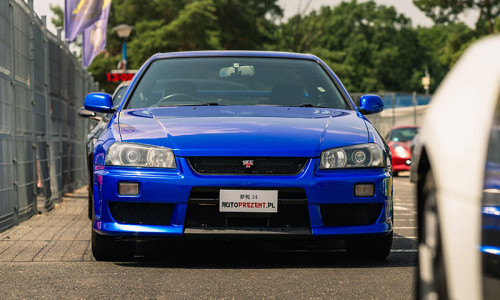 Japoński samochód - Nissan Skyline R34