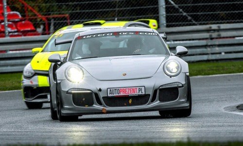 Porsche_911_GT3_911 na torze przód